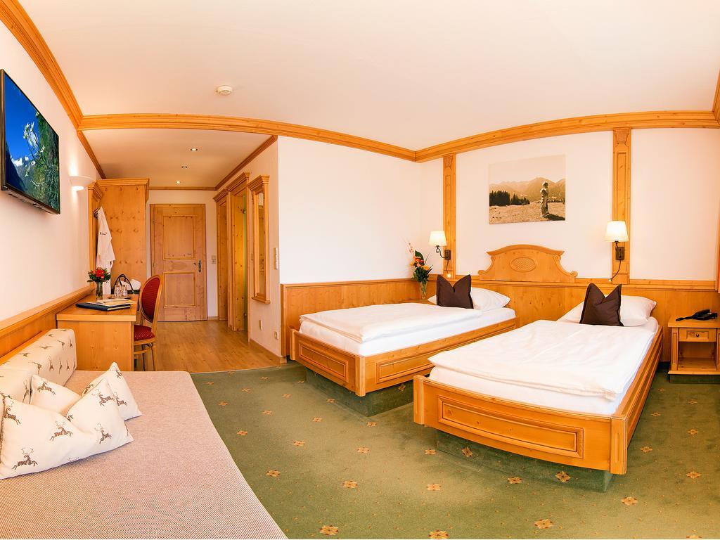 Alpenhotel Tirolerhof Neustift im Stubaital Δωμάτιο φωτογραφία