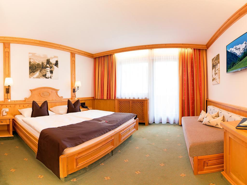 Alpenhotel Tirolerhof Neustift im Stubaital Δωμάτιο φωτογραφία