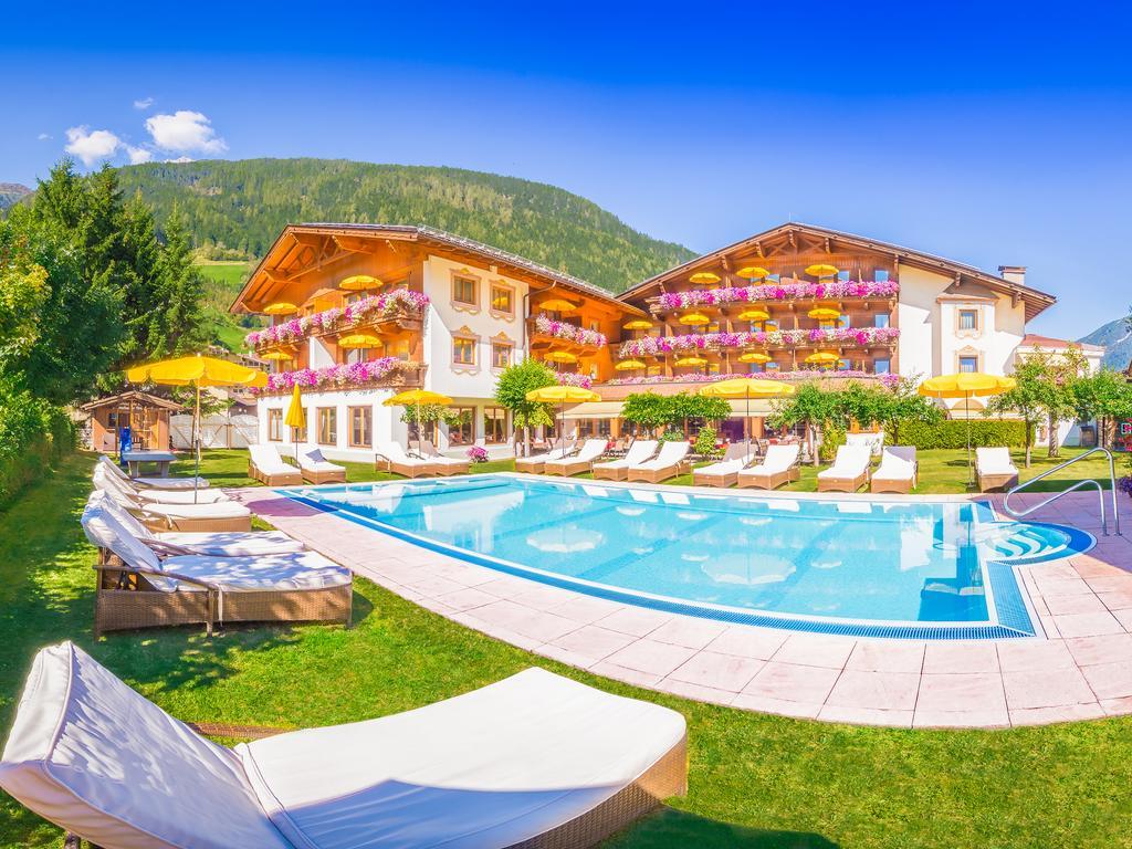 Alpenhotel Tirolerhof Neustift im Stubaital Εξωτερικό φωτογραφία